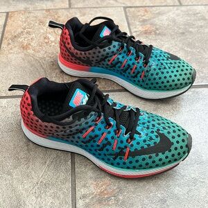 NIKE WOMENS ZOOM ELITE 8 RUNNING SHOE,  Multi-color - Size 8.5